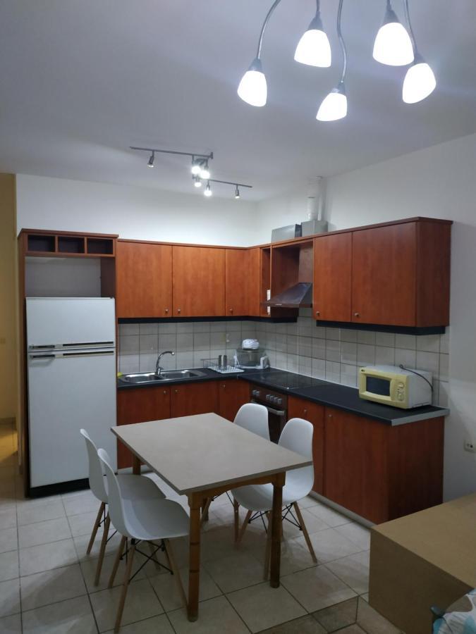 Urban Comfortable Apartment Argos Exterior photo